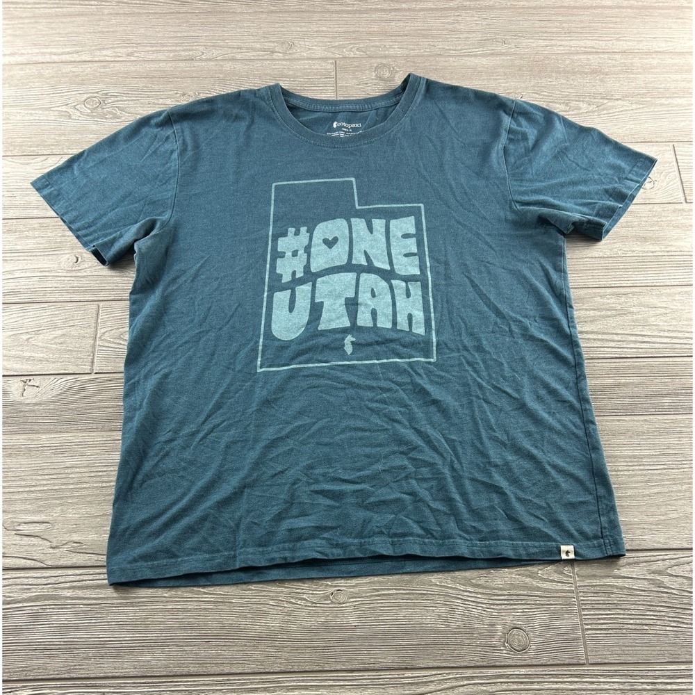 Cotopaxi Mens XL Green One Utah Logo Tee T-Shirt Organic Cotton Blend Llama Tag